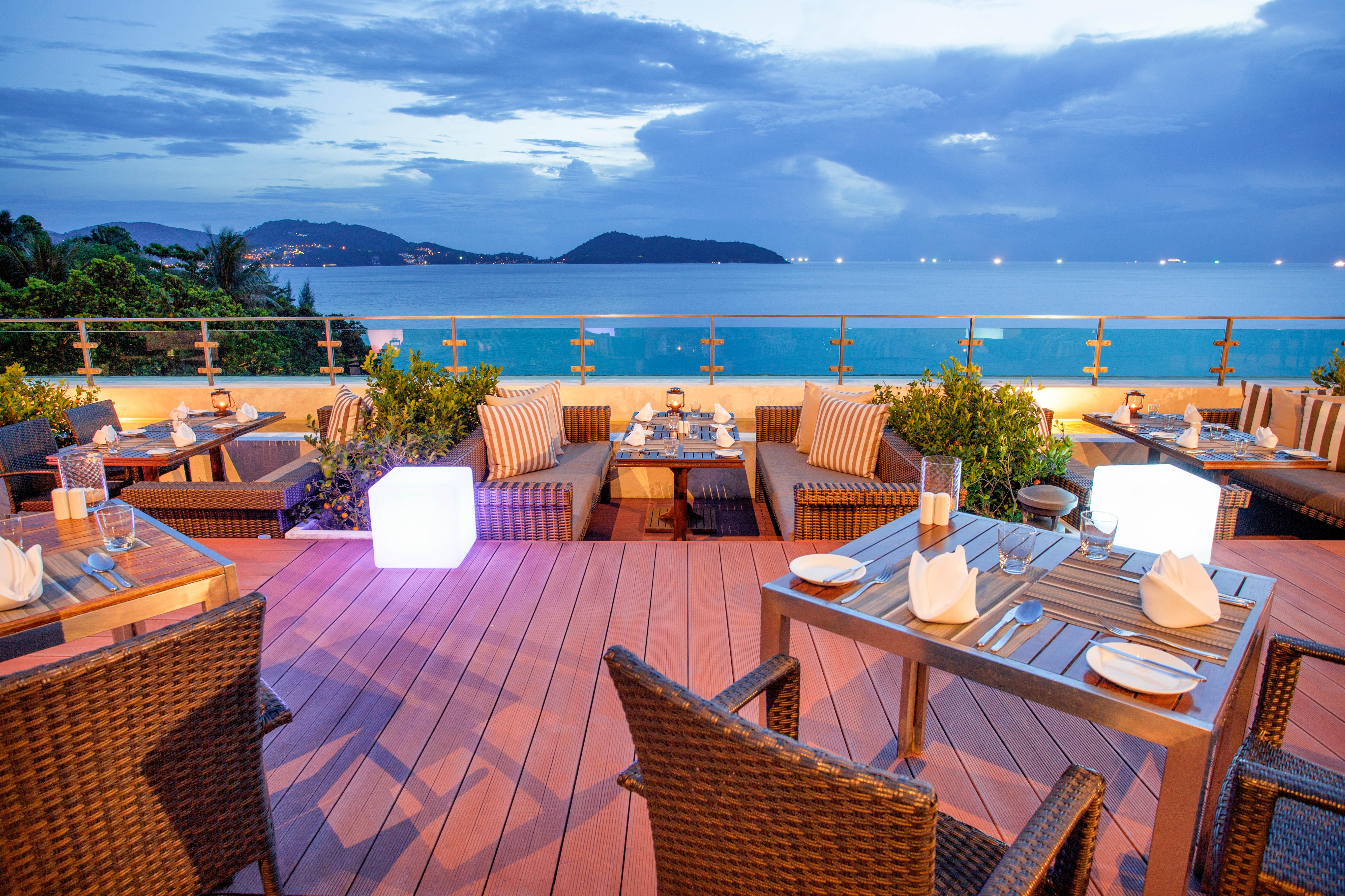 Zenmaya Oceanfront Phuket, Trademark Collection By Wyndham Patong Exterior foto Rooftop bar at the Royal Paradise Hotel & Spa